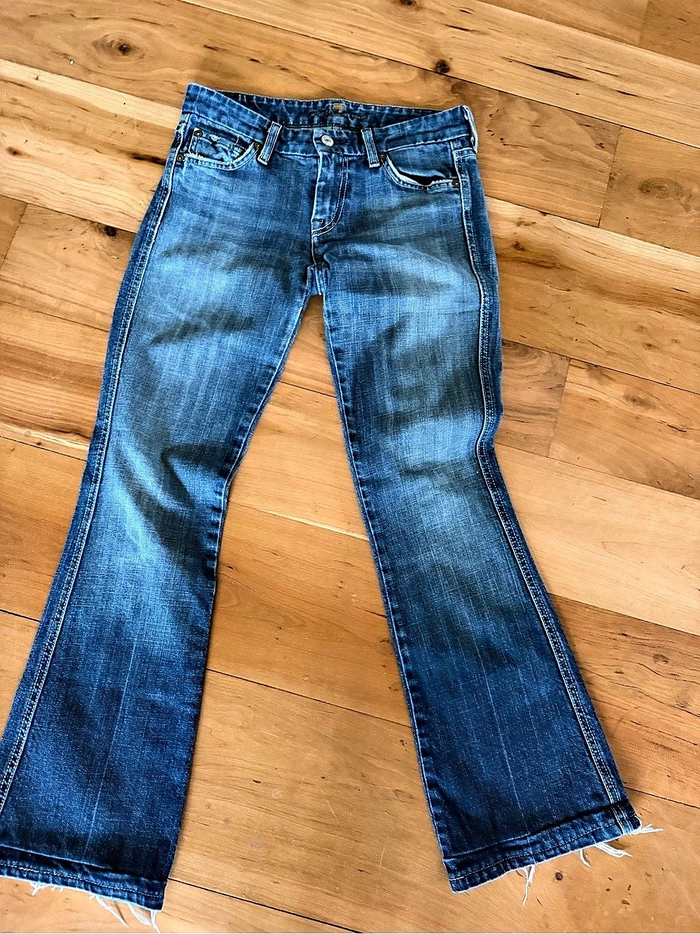 7 For All Mankind Womens Bootcut Blue Medium Wash Denim Jeans size 26 "A" Pocket